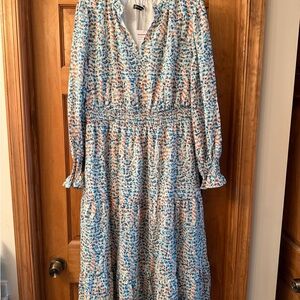 Elegant Blue Patterned Dress